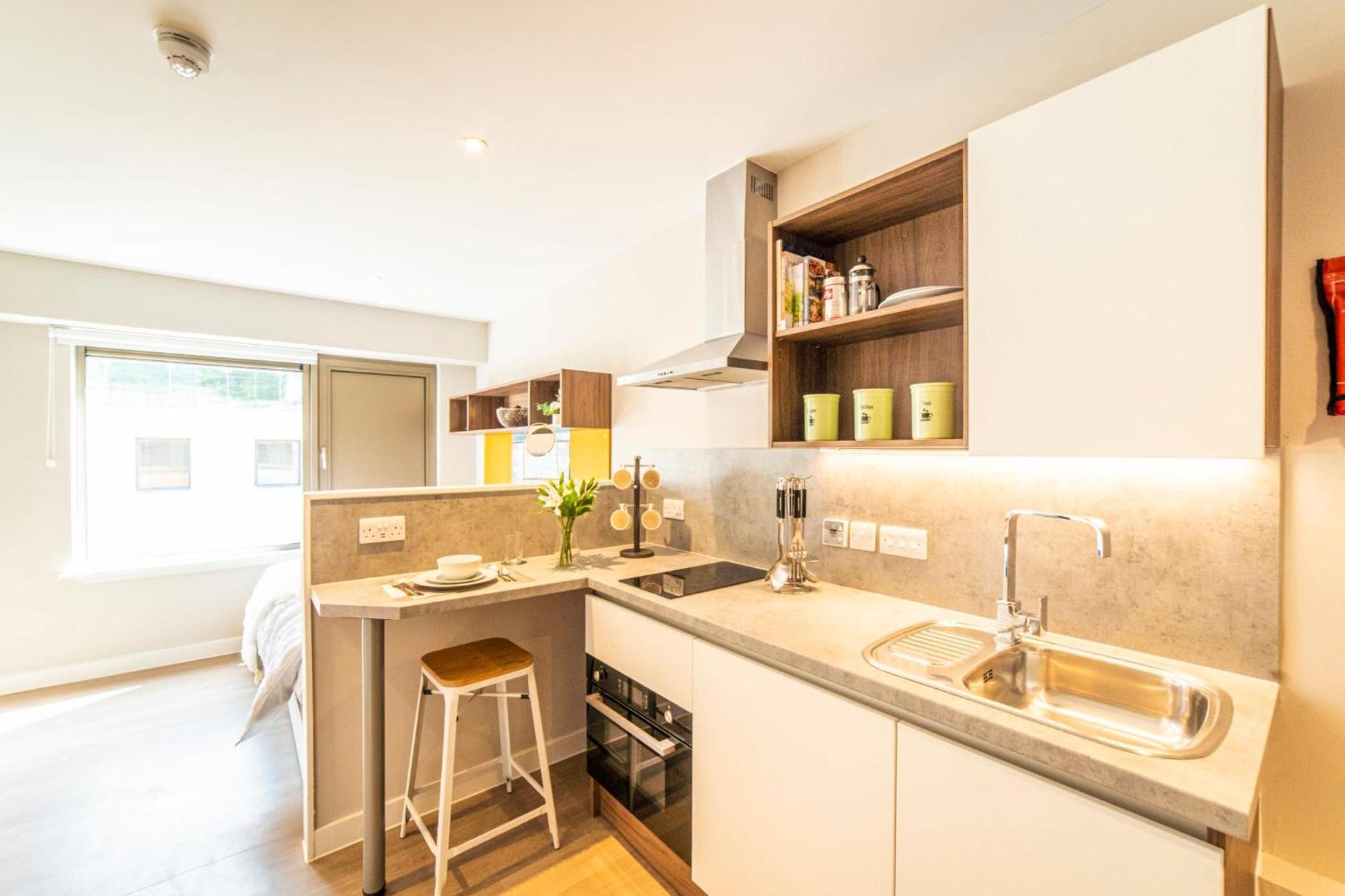 Stylish Studio Accommodations With Kitchen At Brewer'S Court In Edinburgh Kültér fotó